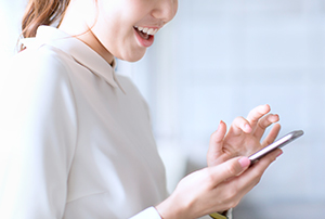 インターネットでお申し込みするイメージ写真